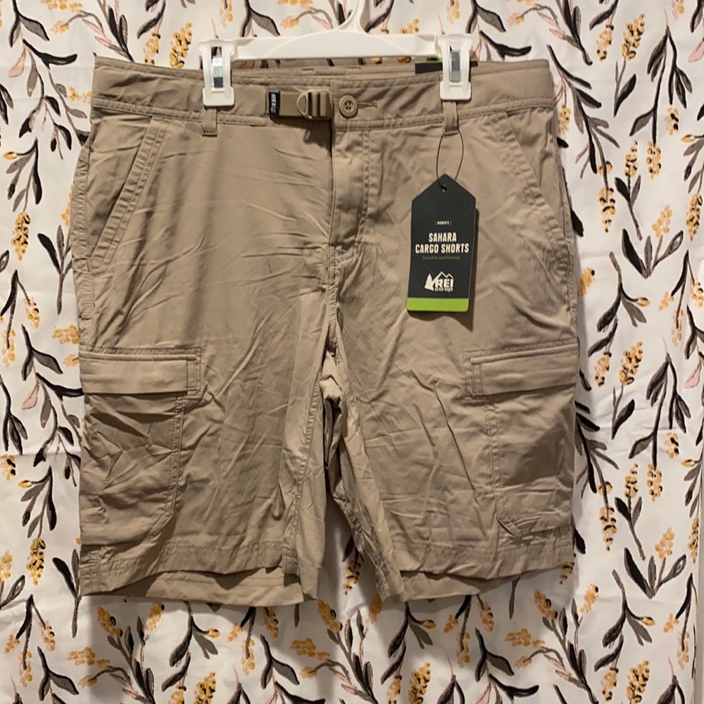 REI Sahara Cargo shorts